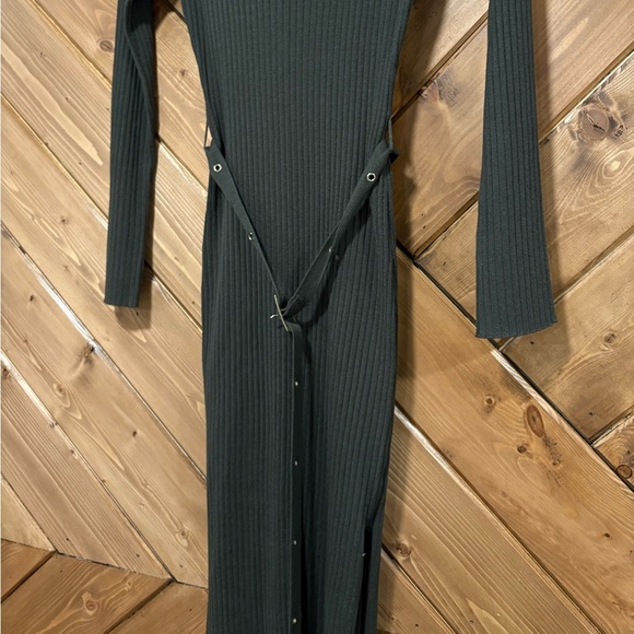 Olive Green Ribbed Dress. EUC Medium/Large - Picture 3 of 6